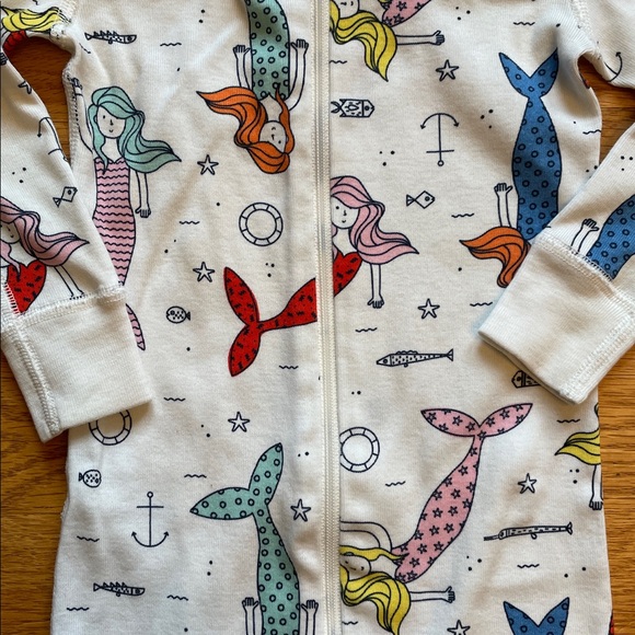 Hanna Andersson Mermaid Pajamas - Picture 4 of 14